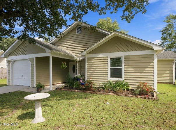 418 Red Fox Trail, Newport, NC 28570