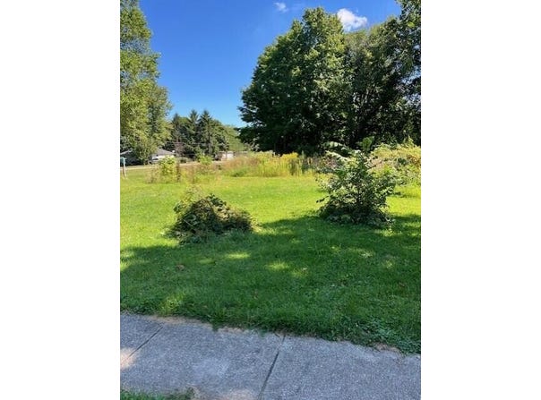 700 11th Street, Three Rivers, MI 49093