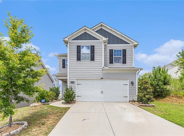 3350 Clawing Hawk Way, Douglasville, GA 30135
