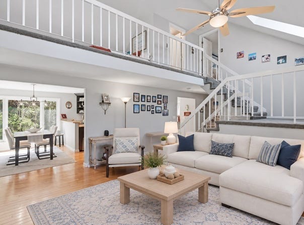 229 Comfort St, Bridgewater, MA 02324
