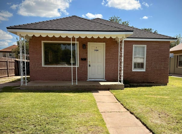1906 2ND Avenue, Canyon, TX 79015-3008