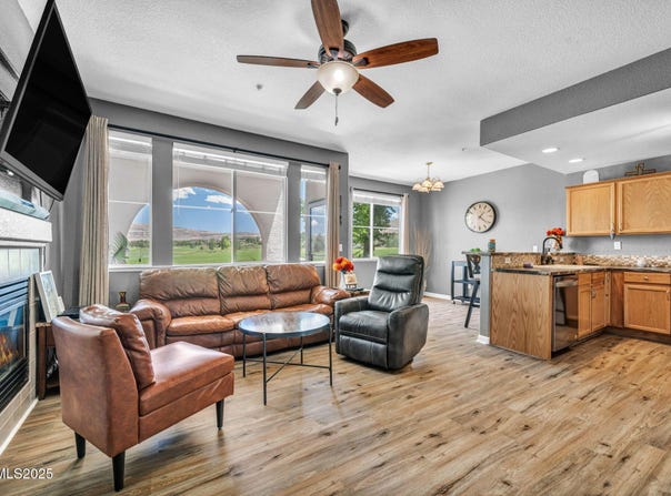 6230 Ingleston Drive unit: 212, Sparks, NV 89436