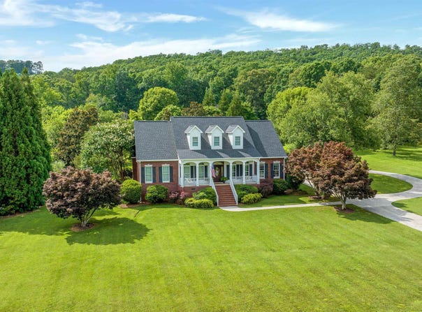 601 County Road 622, Valley Head, AL 35989