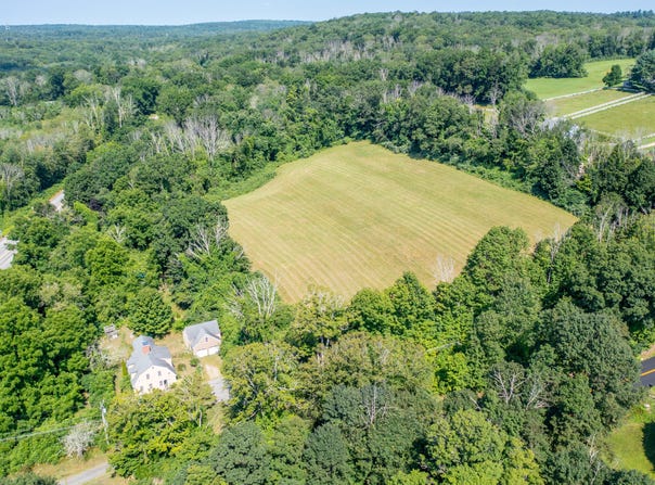 9 Main Street, Hampton, CT 06247