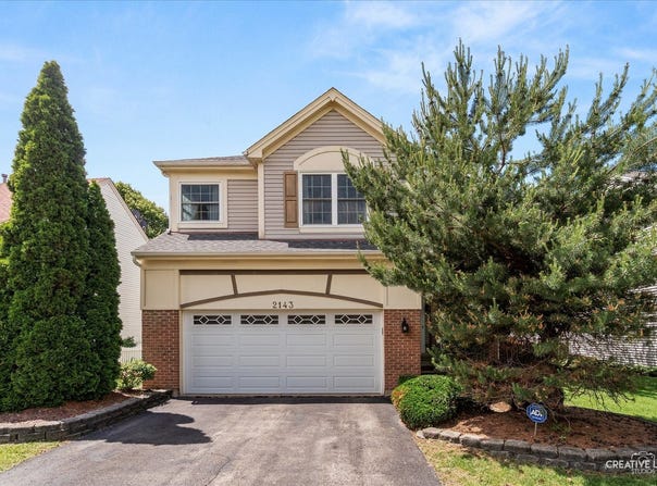 2143 Periwinkle Lane, Naperville, IL 60540