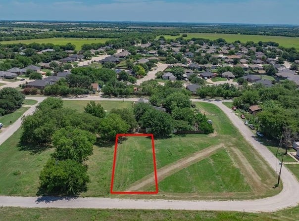 101 S Front Street, Rhome, TX 76078