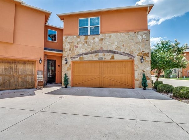 2665 Venice Drive, Grand Prairie, TX 75054