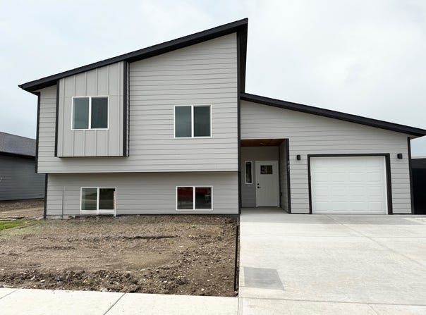 901 Bennington Drive, Box Elder, SD 57719