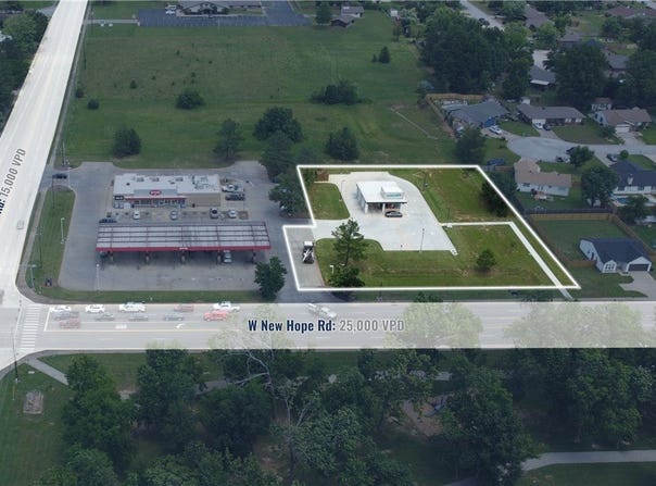 1607 W New Hope Road, Rogers, AR 72758