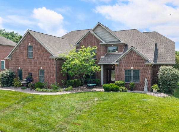 4525 Estate Drive, Newburgh, IN 47630