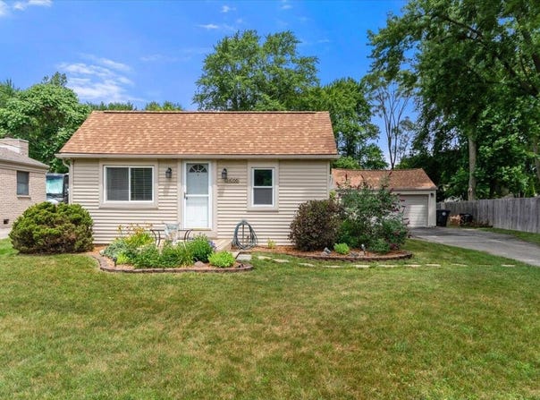 34066 Orangelawn Street, Livonia, MI 48150