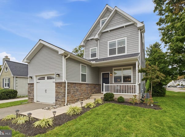1699 BUTLER Pike, CONSHOHOCKEN, PA 19428