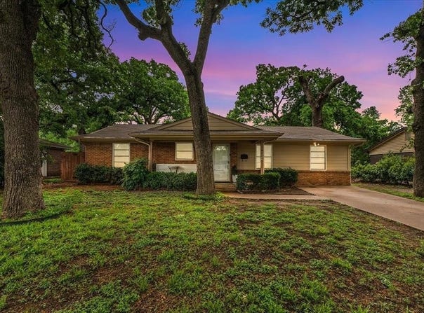 2244 Cambridge Drive, Irving, TX 75061