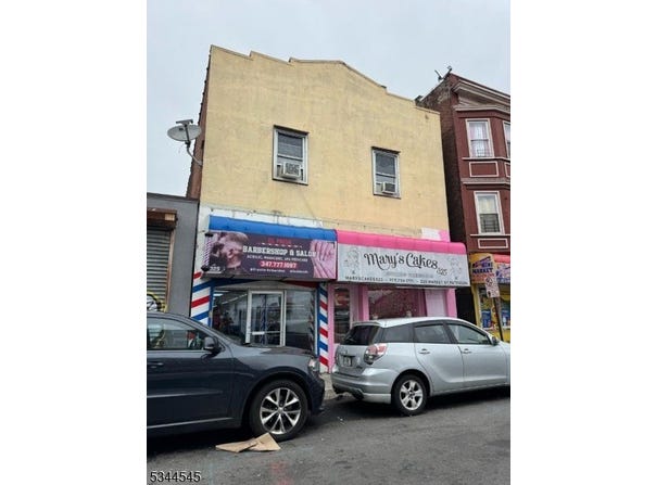 325 Market St, Paterson City, NJ 07501-2247