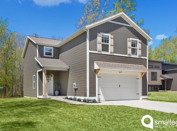 627 S Walker Road, Muskegon, MI 49442