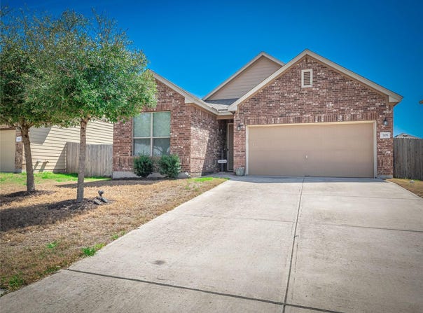 705 Estes PARK, Taylor, TX 76574