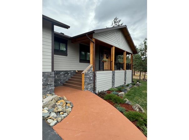 1139 Paper Birch Way, Klamath Falls, OR 97601