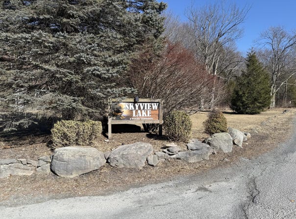 Skyview Lakes Oakwood Drive, Greentown, PA 18426