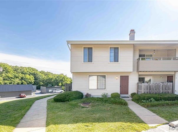 13 Dixons Court, O'Fallon, MO 63366
