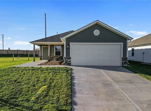 4721 SE 5th Street, Blue Springs, MO 64014