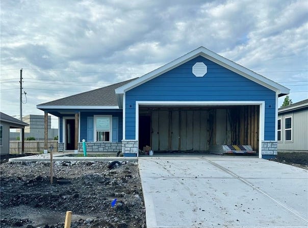 551 W Lanesfield Street, Gardner, KS 66030