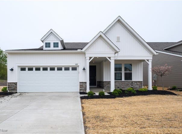 1082 Greenhouse Trail, Columbia Station, OH 44028