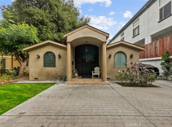 4216 Greenbush Avenue, Sherman Oaks, CA 91423