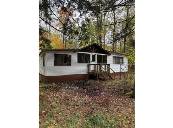 6 W Oakland Drive, Bethel, NY 12720
