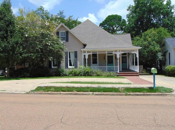 518 W Chickasaw St, Brookhaven, MS 39601