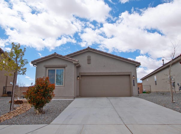 4321 SKYLINE Loop NE, Rio Rancho, NM 87144
