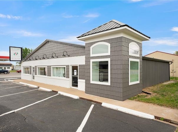 311  W 3rd  ST Unit #A, Grove, OK 74344