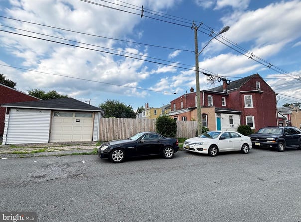 1401 PRINCETON, EWING, NJ 08628