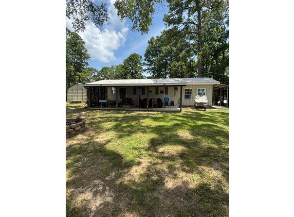 41 White Ln, Many, LA 71449