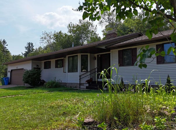 1860 Altamont, Marquette, MI 49855