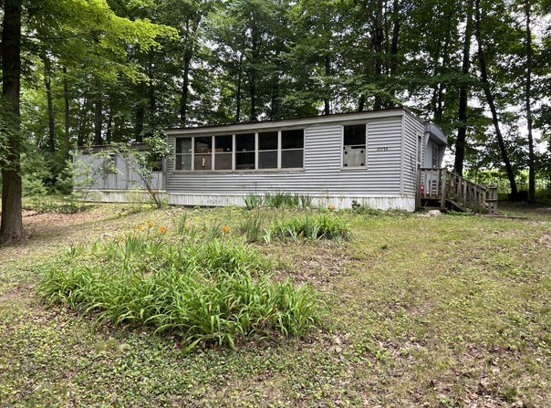 5092 East Drive, Lakeview, MI 48850