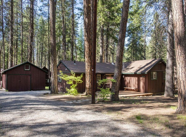 13135 SW Tract C Lane, Camp Sherman, OR 97730