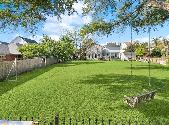 337 STAFFORD Place, New Orleans, LA 70124