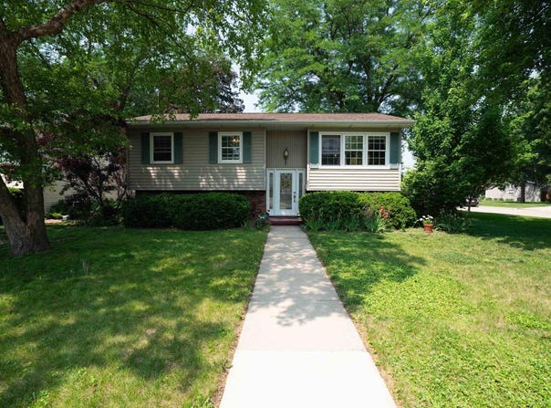 2311 Virgil Street, Cedar Falls, IA 50613