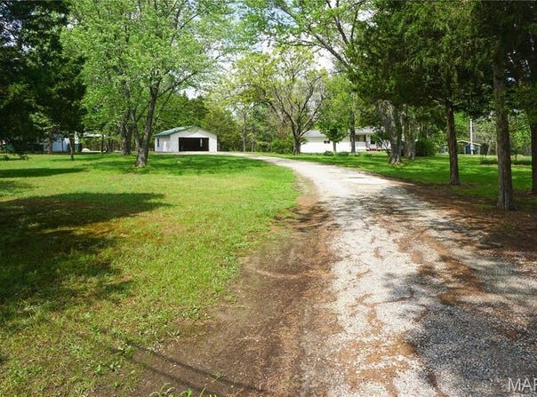 16748 State Route E, Rolla, MO 65401