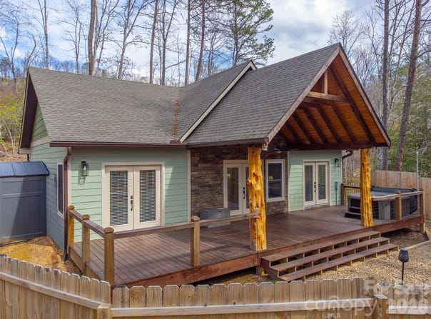 79 Abbey View Road, Bryson City, NC 28713
