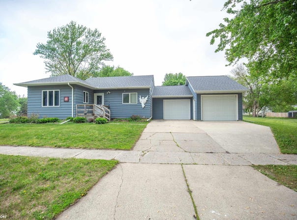 249 Wesley Street SW, Titonka, IA 50480