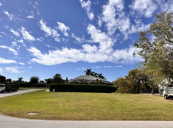 128 SAND HILL Street, Marco Island, FL 34145