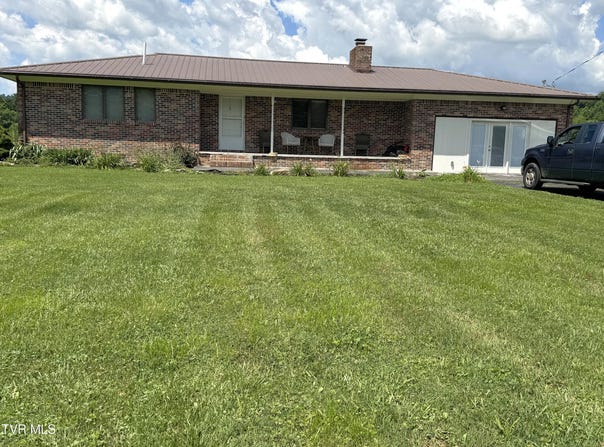 1935 East Stone Gap Road, Big Stone Gap, VA 24219