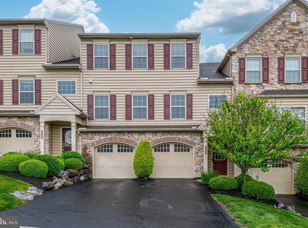 2005 GOLDEN COURT, MECHANICSBURG, PA 17055