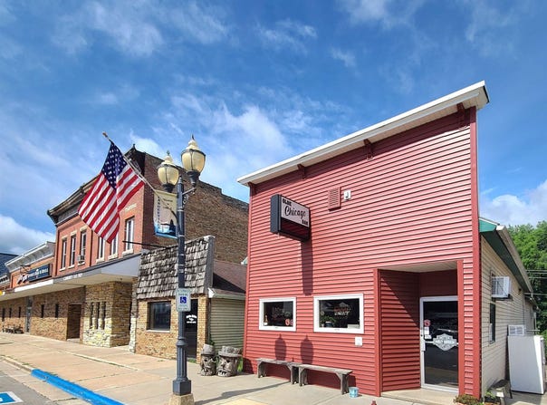 147 N Main Street, Pardeeville, WI 53954