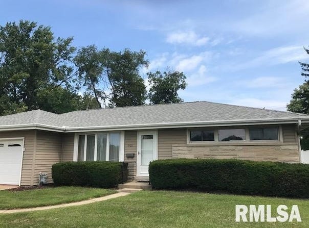 901 W WESTWOOD Drive, Peoria, IL 61614