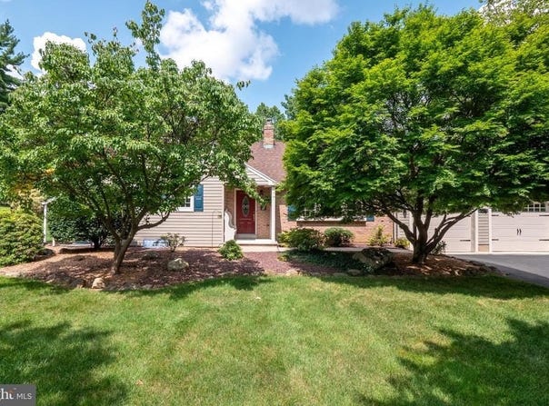 3655 HICKORY HILL ROAD, BETHLEHEM, PA 18015