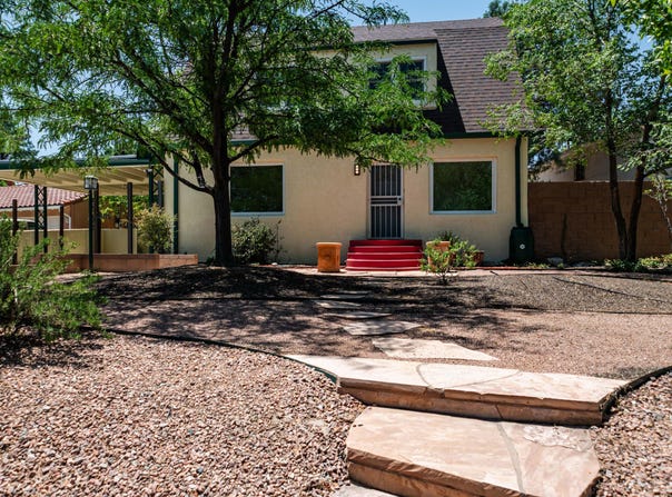 1309 Ridgecrest Drive SE, Albuquerque, NM 87108