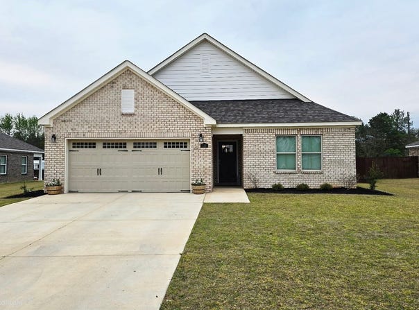 112 Kohn Drive, Millbrook, AL 36054