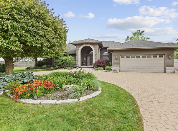 1634 33rd Street, Munster, IN 46321
